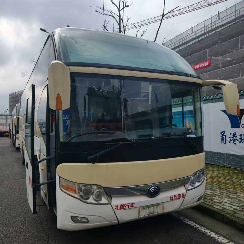 12m 47 sièges ont utilisé l'autobus diesel Yutong 12m 47 sièges ont utilisé l'autobus diesel Yutong