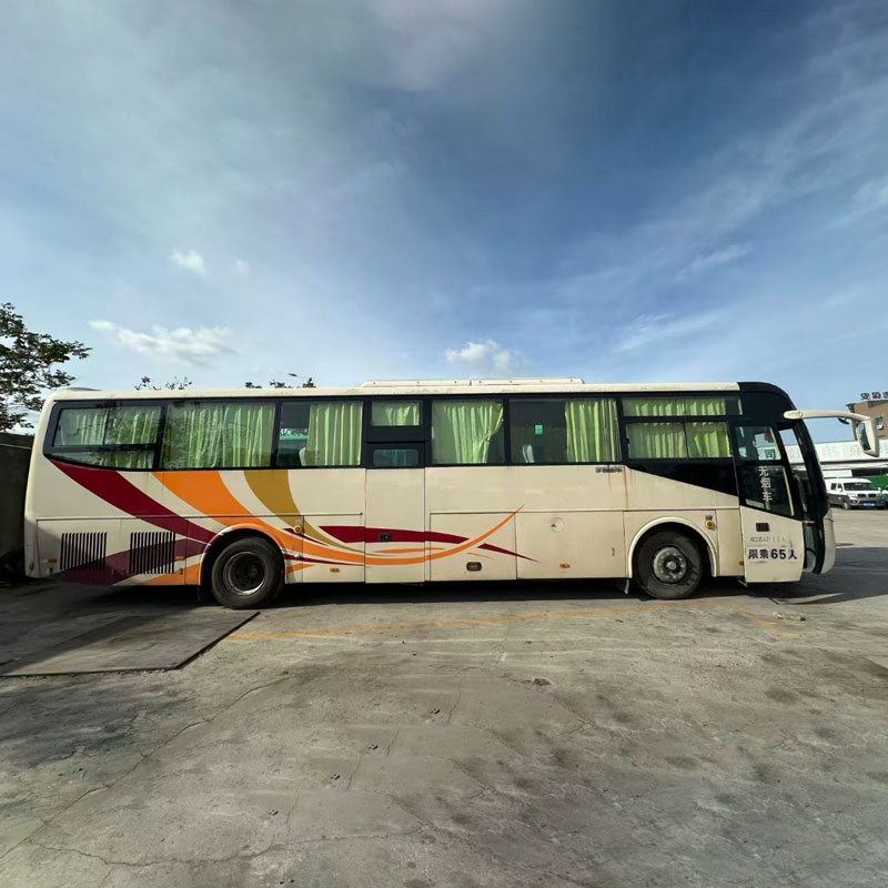Bus utilisé diesel de sièges de Yutong 65