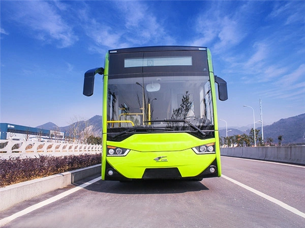 Autobus hybride utilisé par 35 sièges