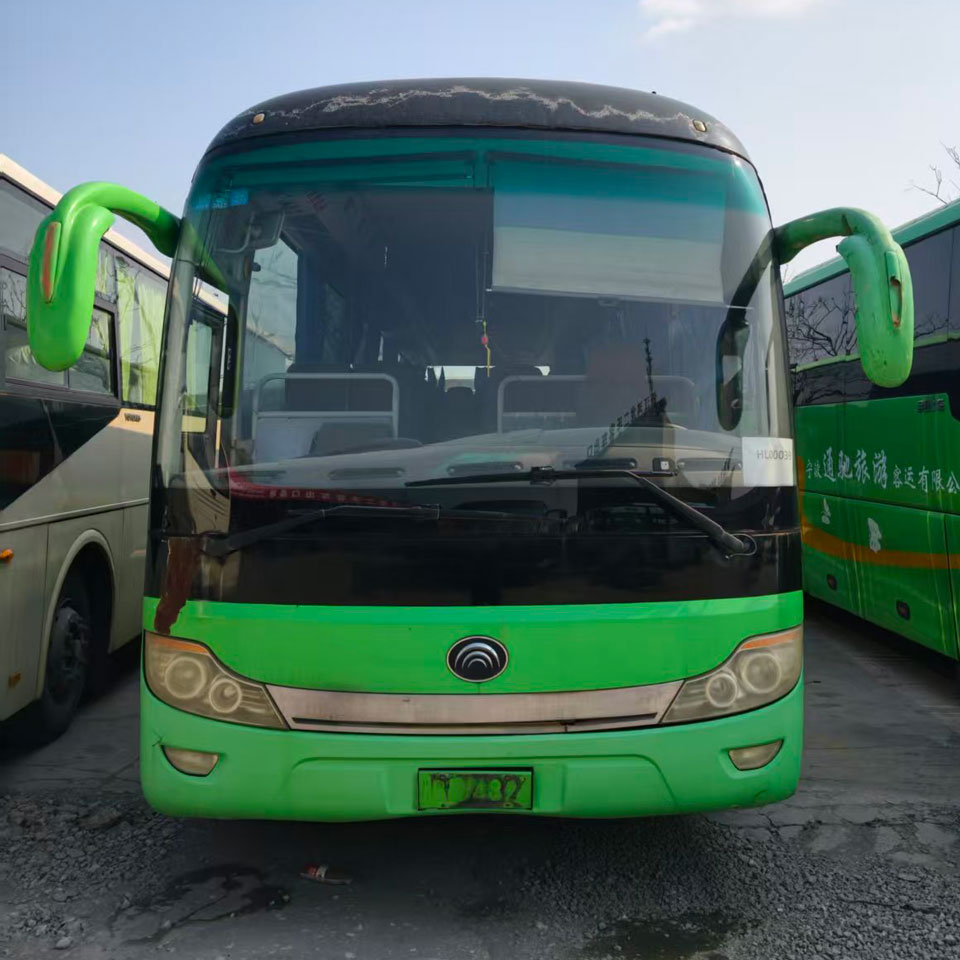 Bus diesel utilisé de 67 sièges