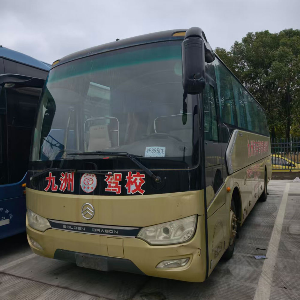 Bus diesel utilisé par sièges Golden Dragon 38