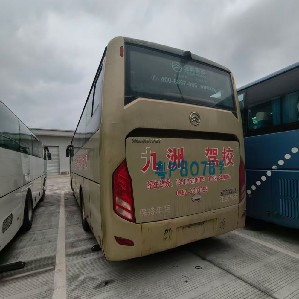 Bus diesel utilisé par sièges Golden Dragon 38
