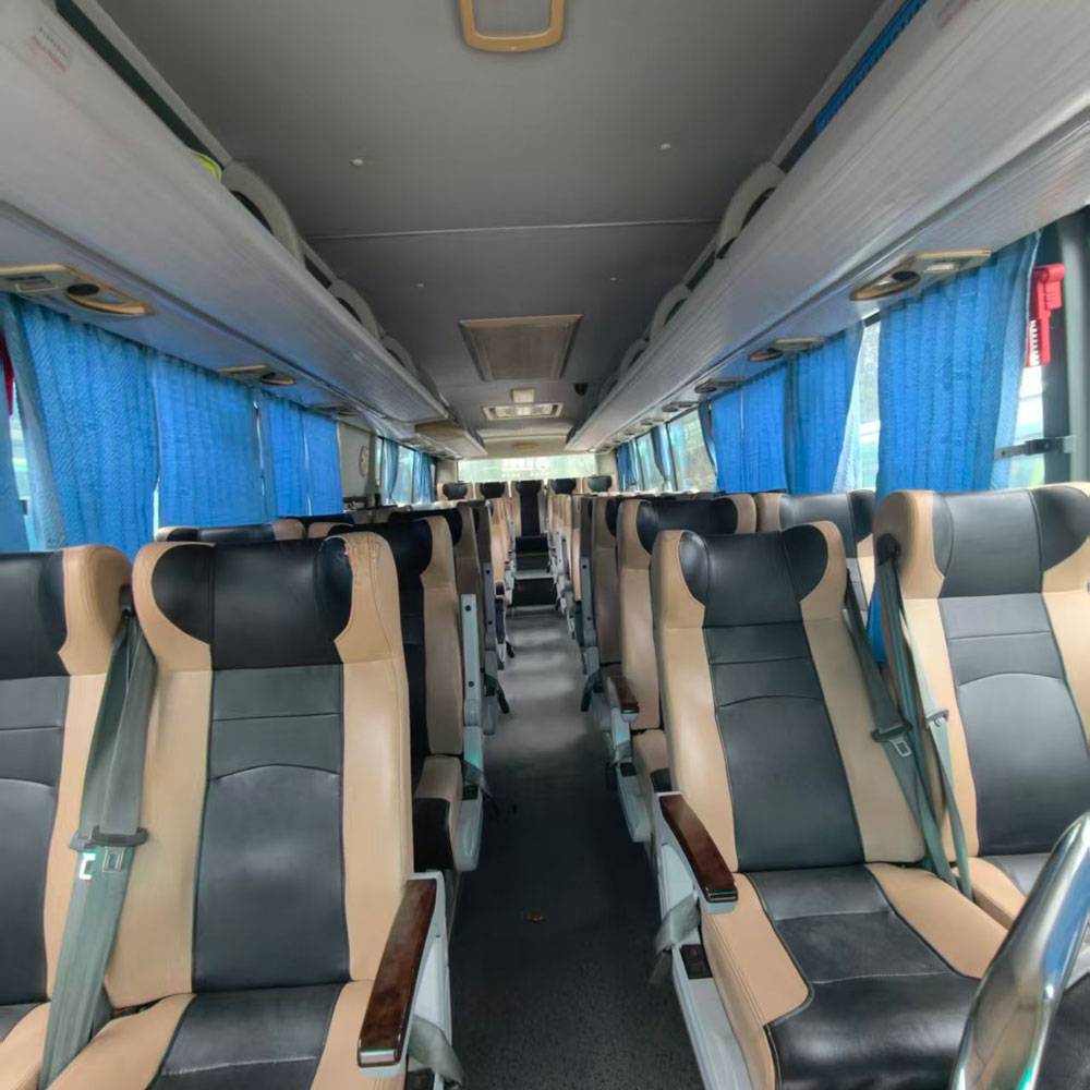 Bus diesel utilisé par sièges Golden Dragon 38