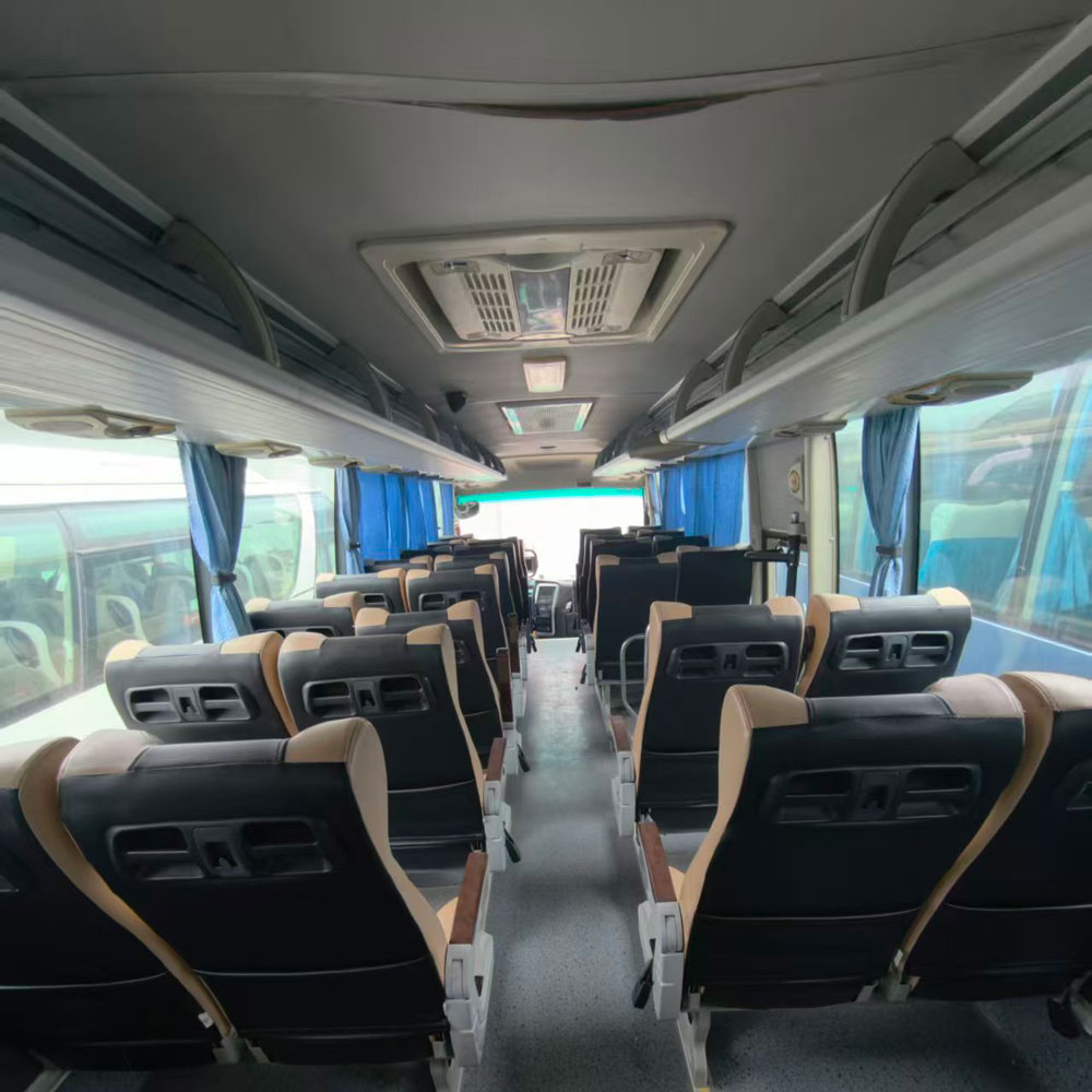Bus diesel utilisé par sièges Golden Dragon 38